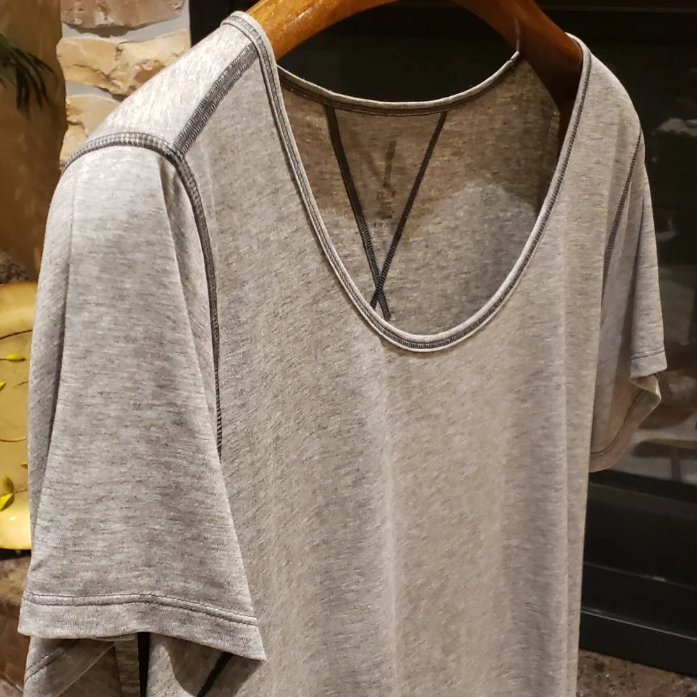 Lucy 2X  gray thirt - Picture 11 of 12